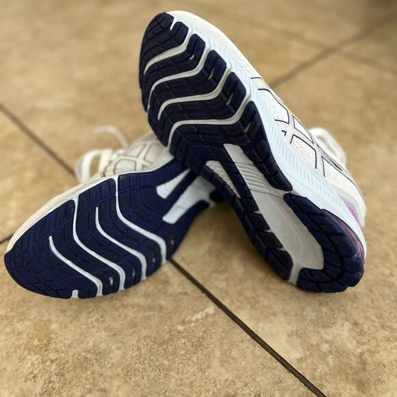 Asics Women's GT-1000 Running Shoe Size 9 - Picture 9 of 11